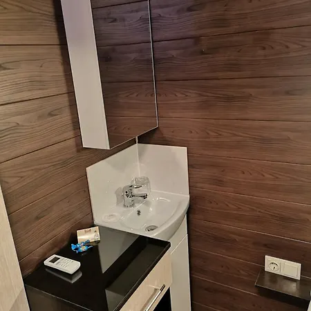 로카 알 마레 호텔 4*