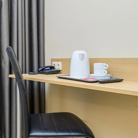 로카 알 마레 호텔