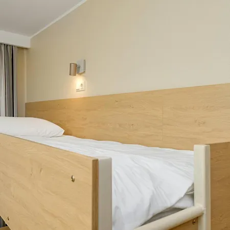 马里城堡酒店 4*