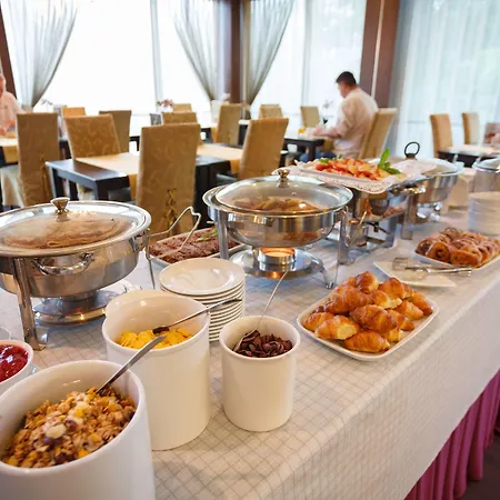 호텔 로카 알 마레 4*