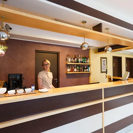 马里城堡酒店 酒店