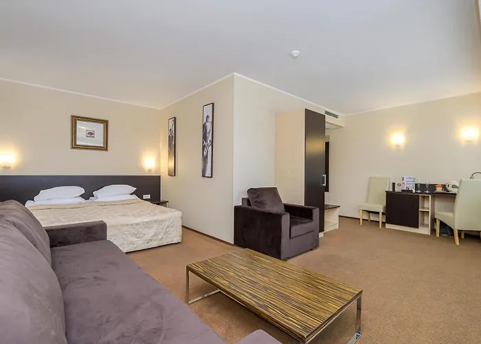 מלון Rocca Al Mare