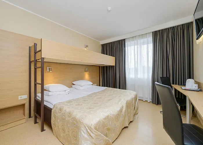 Rocca Al Mare מלון 4*