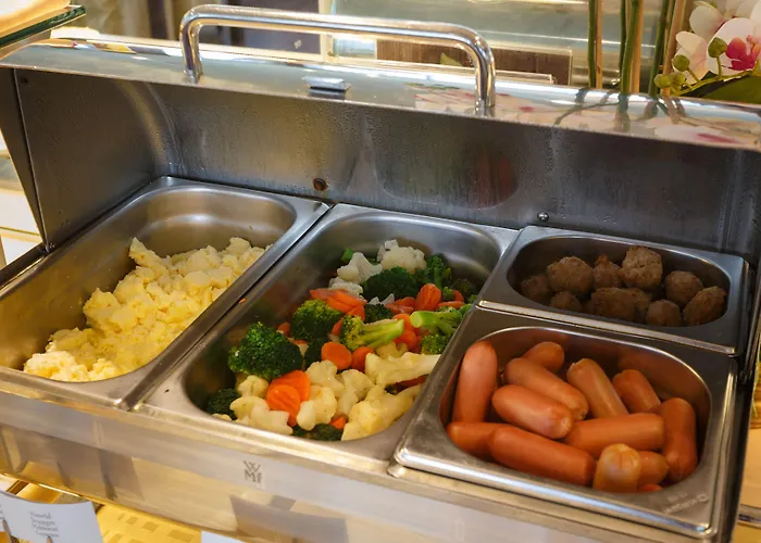 Rocca Al Mare Hotel Reval