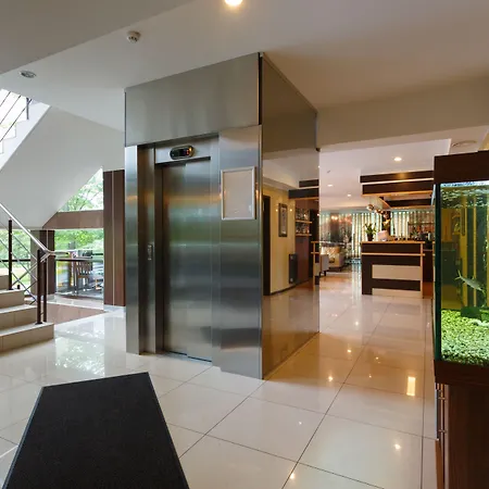 ホテル ロッカ アル マーレ 4*