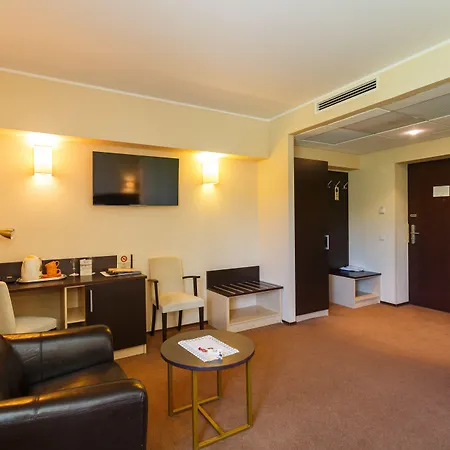 Rocca Al Mare Hotell 3*
