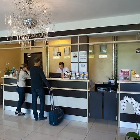 Hotell Rocca Al Mare 3*